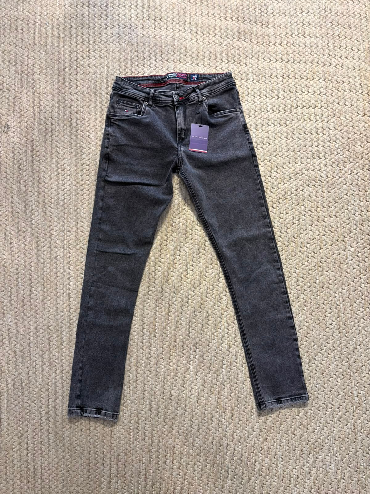 Calça jeans Tommy Hilfiger cinza escuro