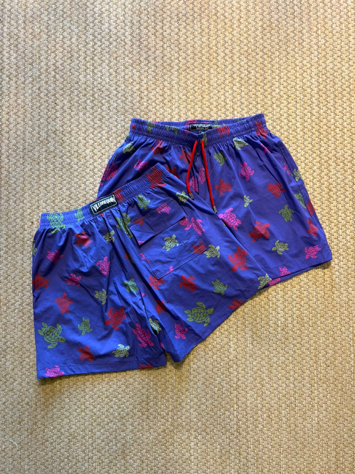 Shorts Vilebrequin roxo estampa de tartarugas coloridas